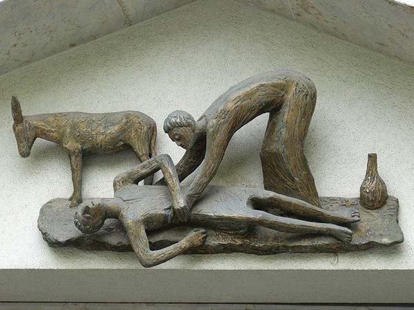 Photograph of a sculpture of the Good Samaritan